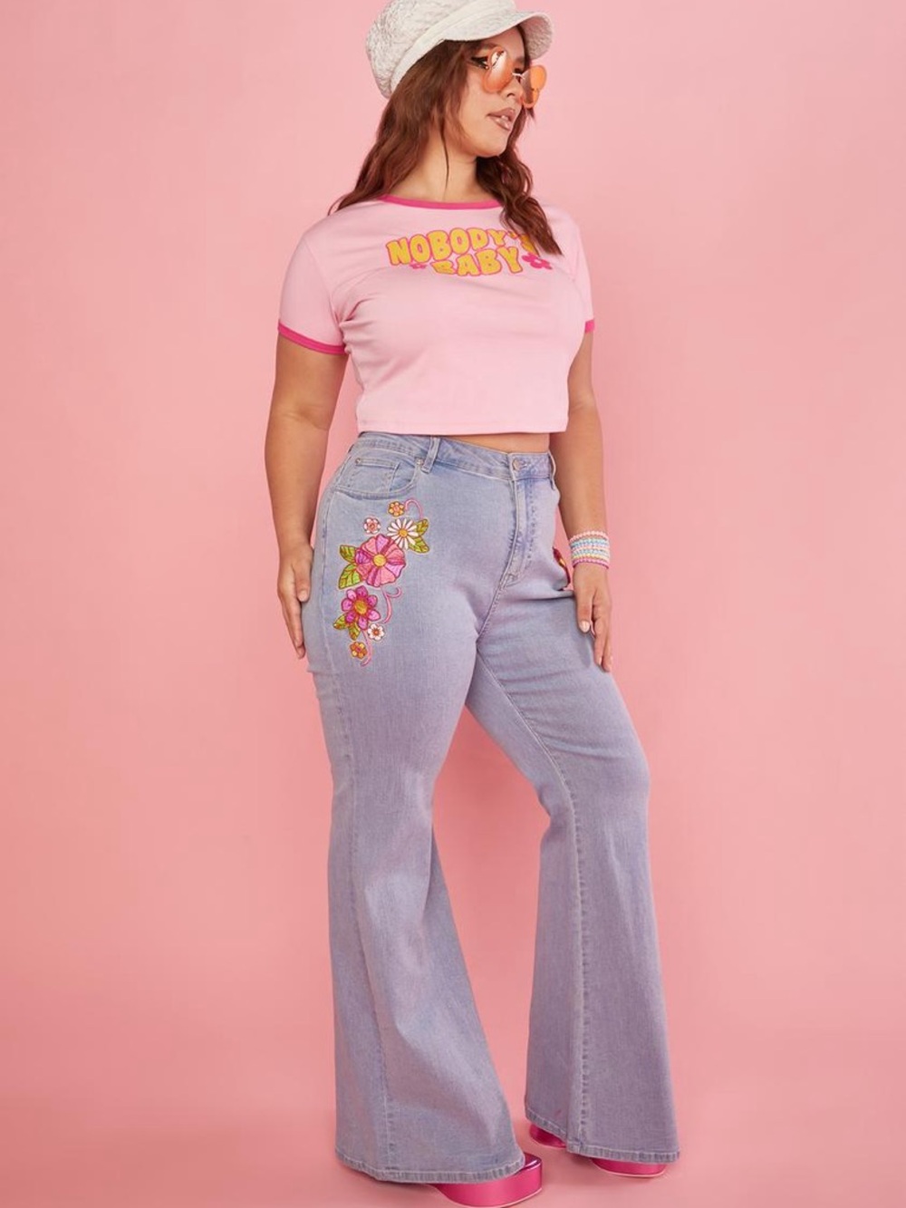 Sugar Thrillz Floral Embroidered Flare Jeans – Vintage Dream 🌸✨ - Picture 3 of 15
